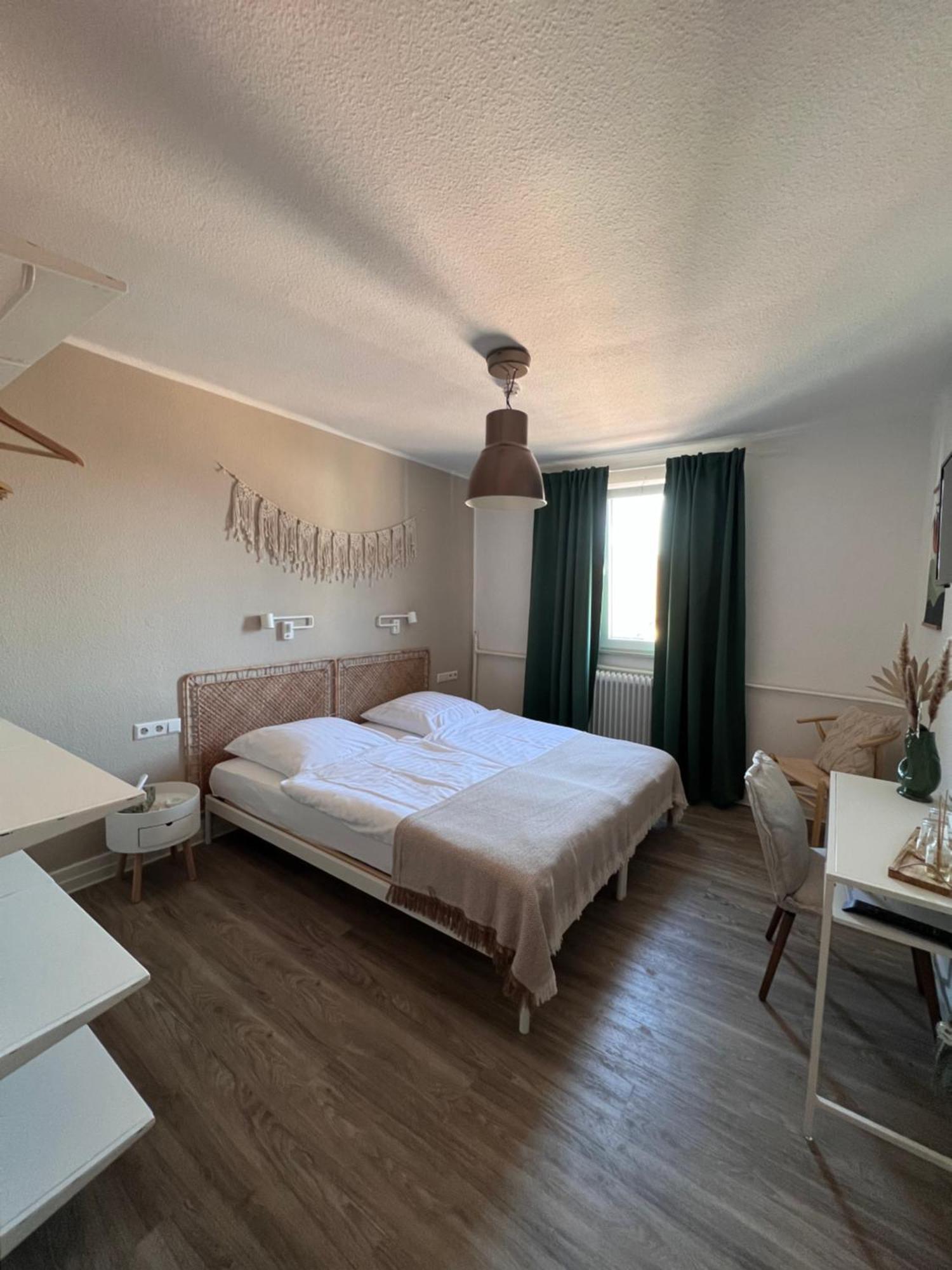 Pension Krone Sternenfels Exteriér fotografie